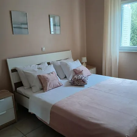 Goran Apartment