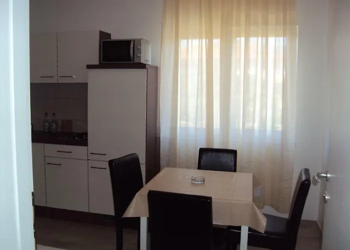 Apartment Goran